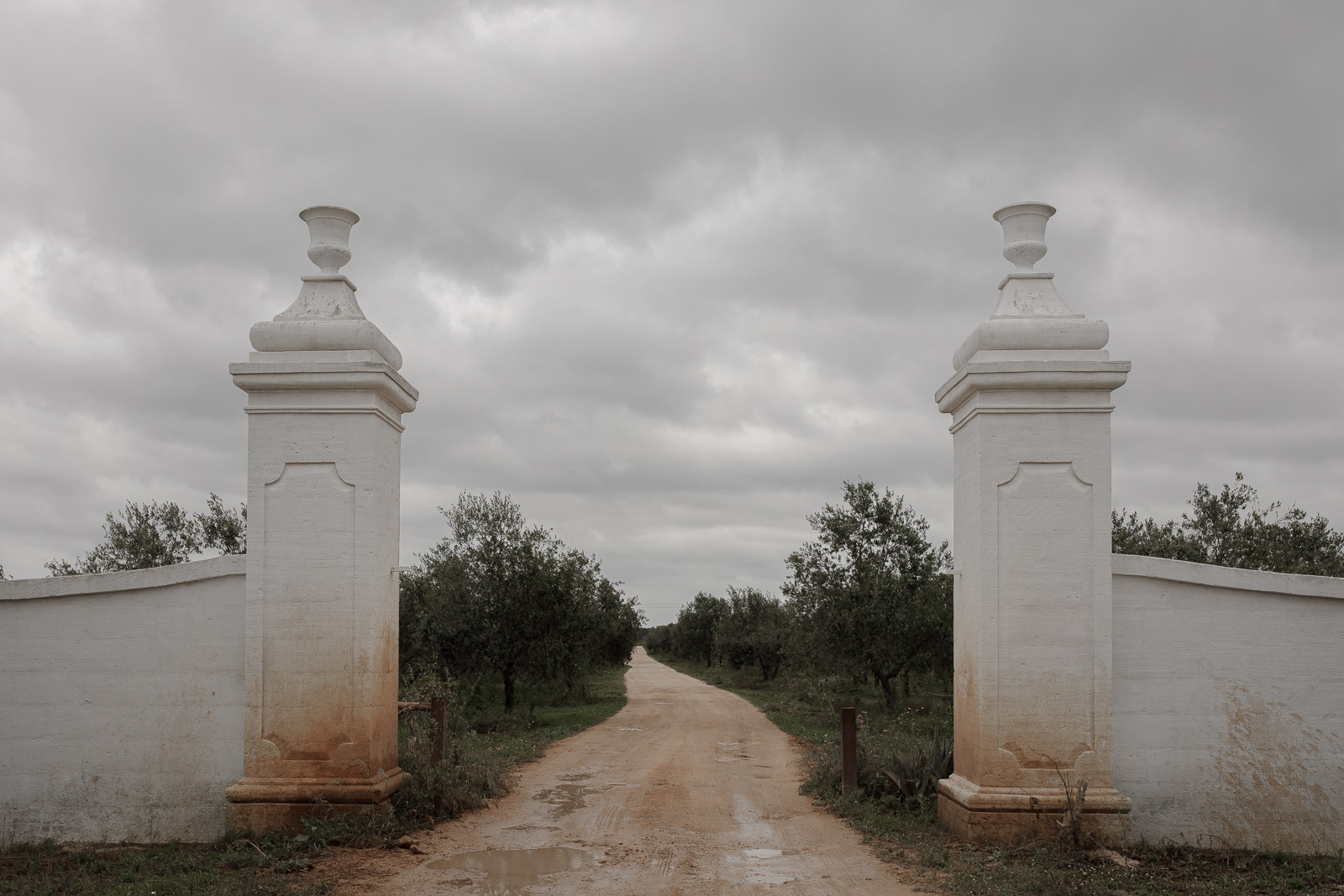 Rainy wedding in Puglia _ Rainy wedding in Puglia at Masseria Potenti