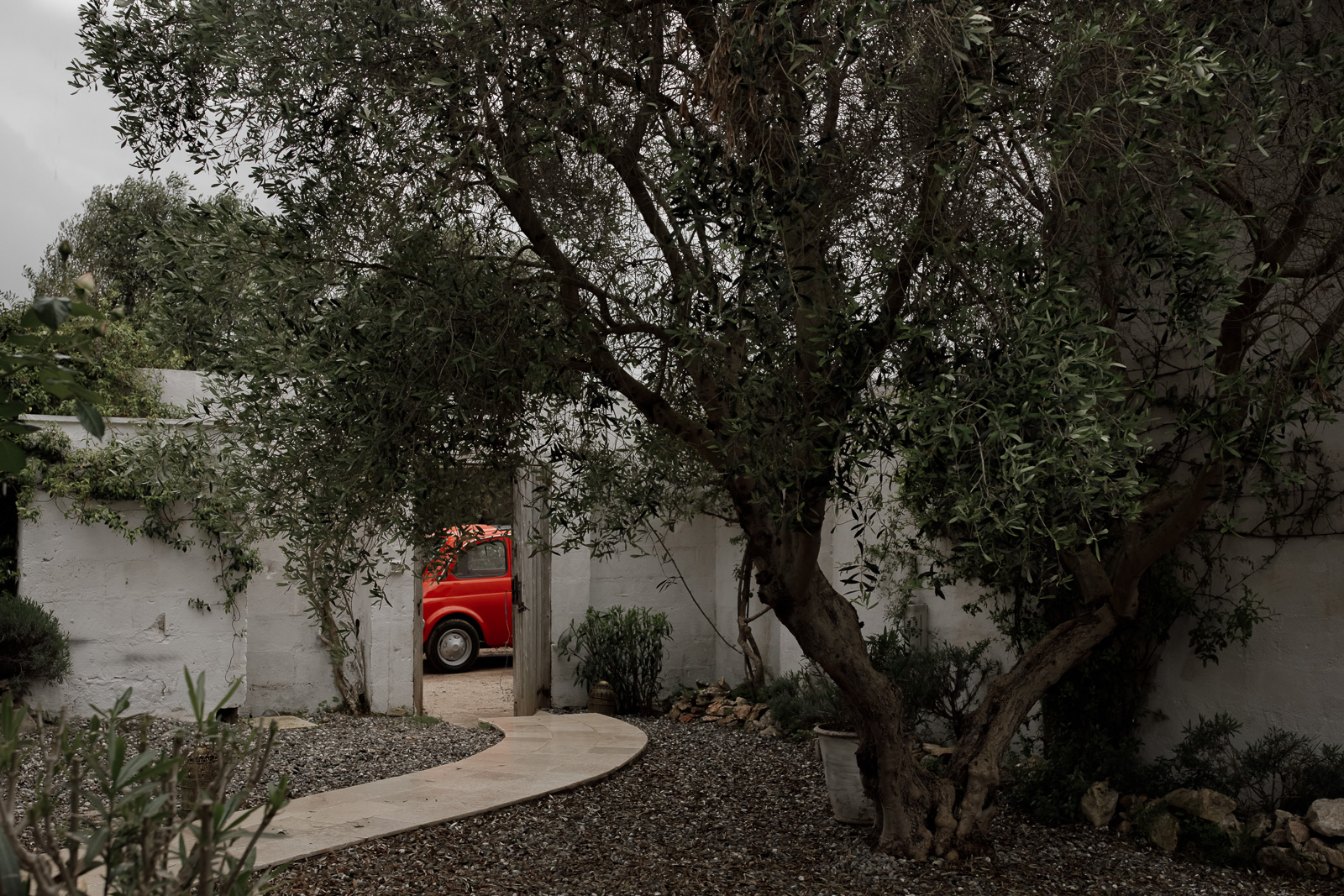 Rainy wedding in Puglia _ Rainy wedding in Puglia at Masseria Potenti
