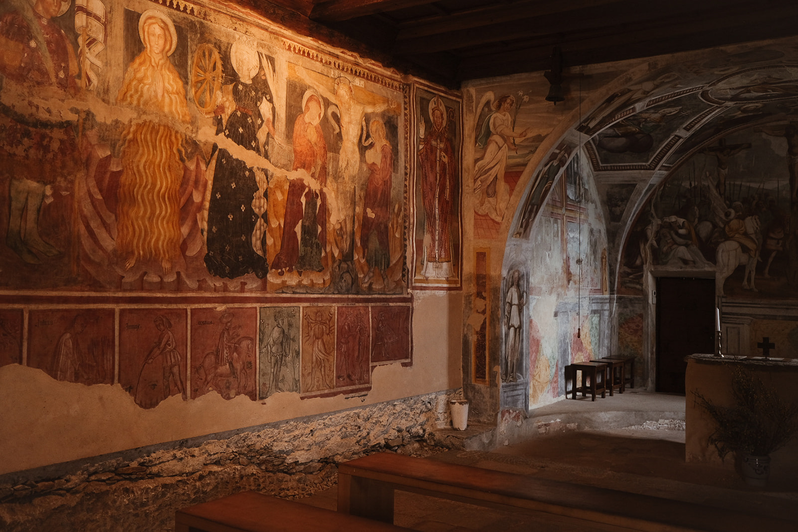 San Barnard Fresques eglise san barnard Curzutt