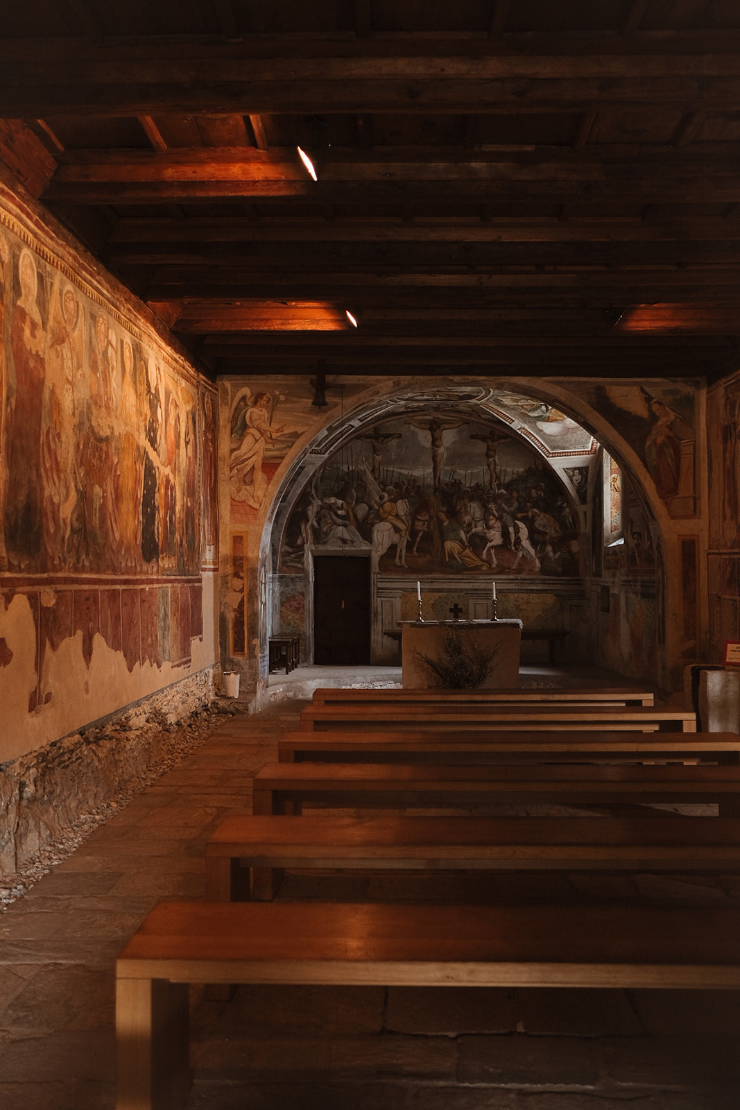 San Barnard Interieur eglise San Barnard Curzutt
