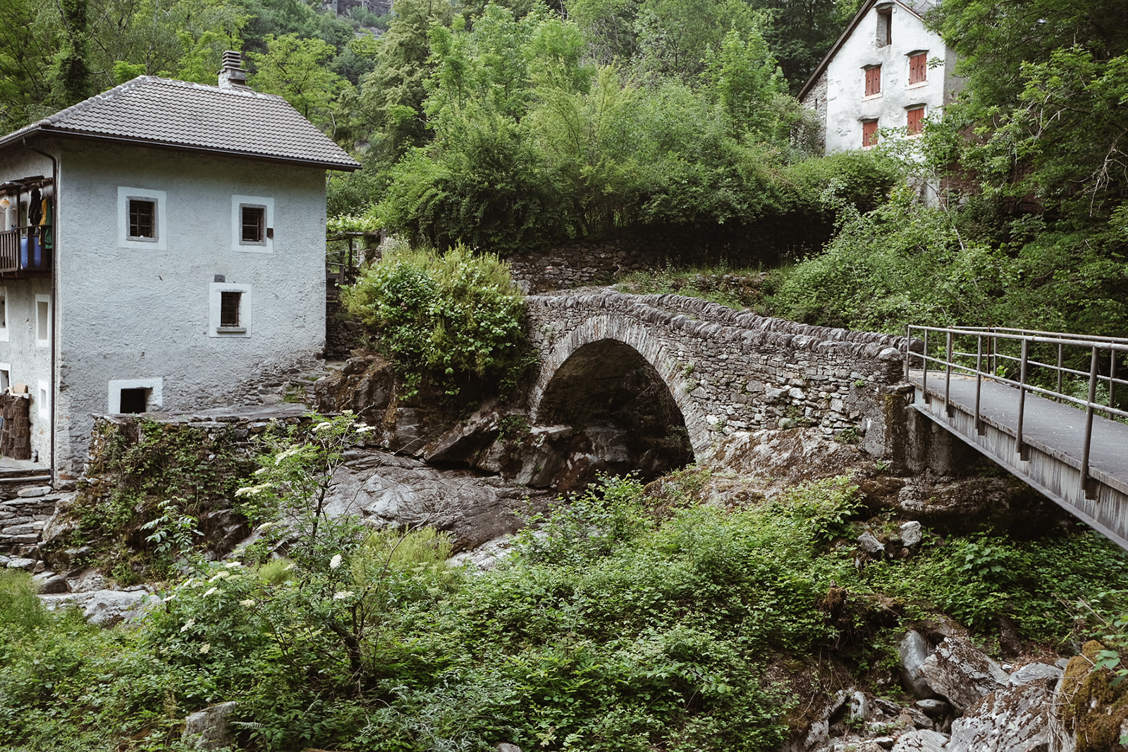 Pont Romain Pont romain rasa intragna Tessin