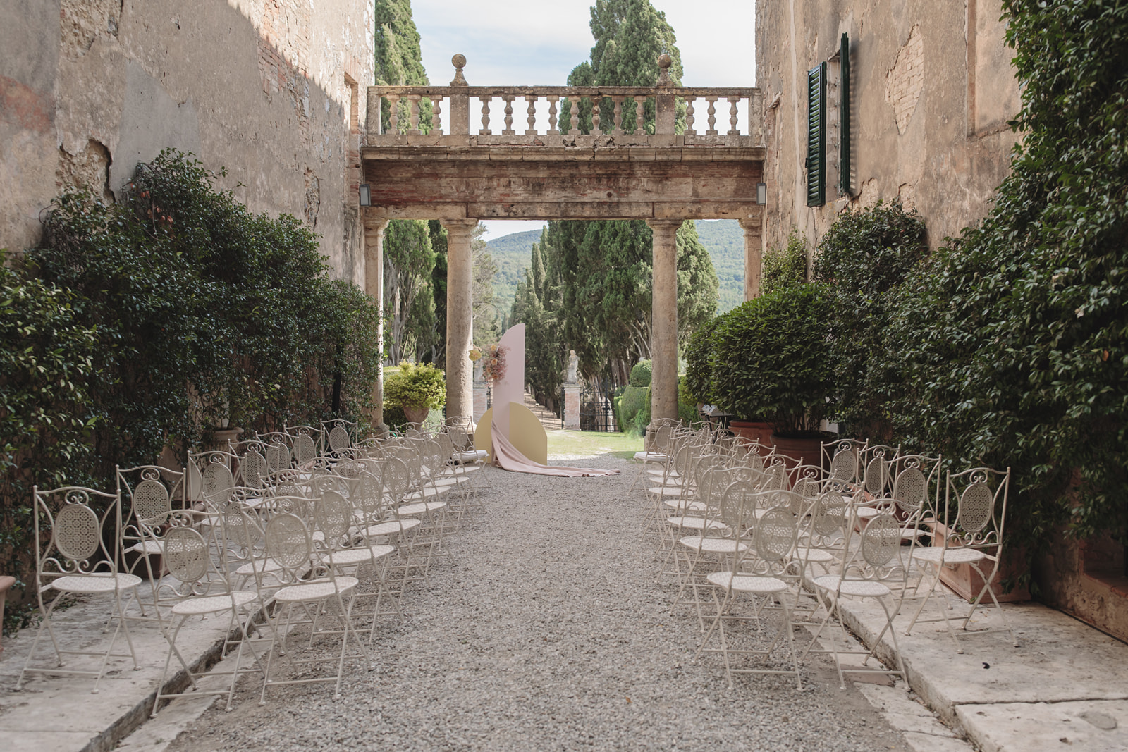 Wedding in Borgo Stomennano _ A colorful Wedding in Borgo Stomennano