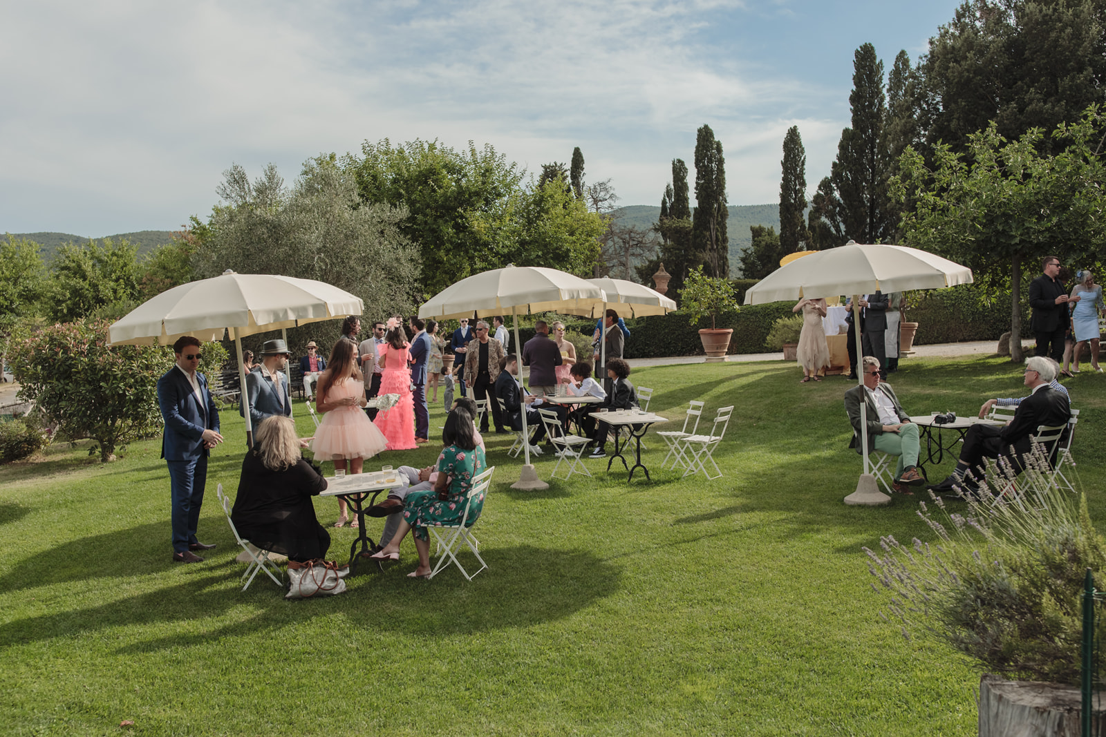 Wedding in Borgo Stomennano _ A colorful Wedding in Borgo Stomennano
