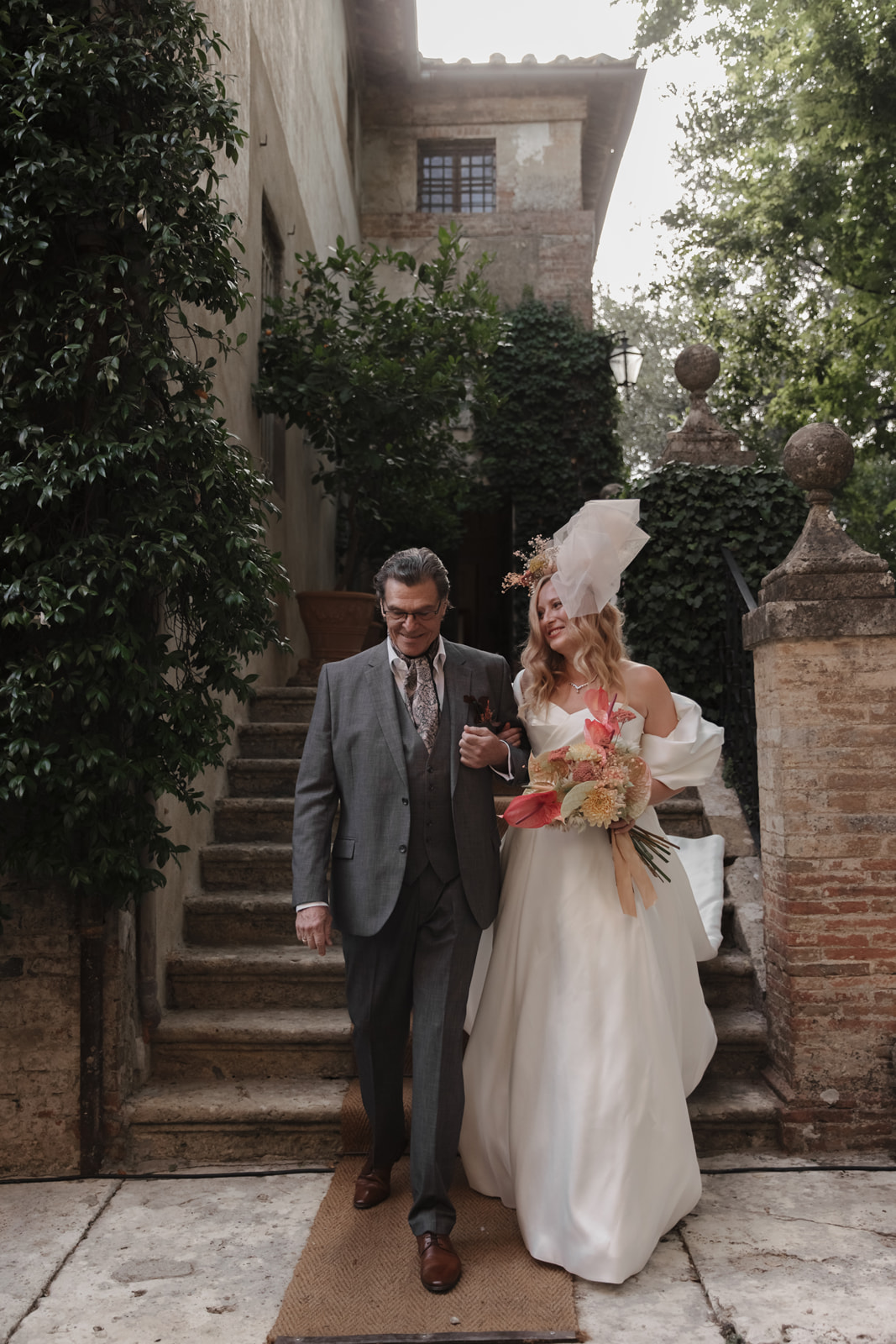 Wedding in Borgo Stomennano _ A colorful Wedding in Borgo Stomennano