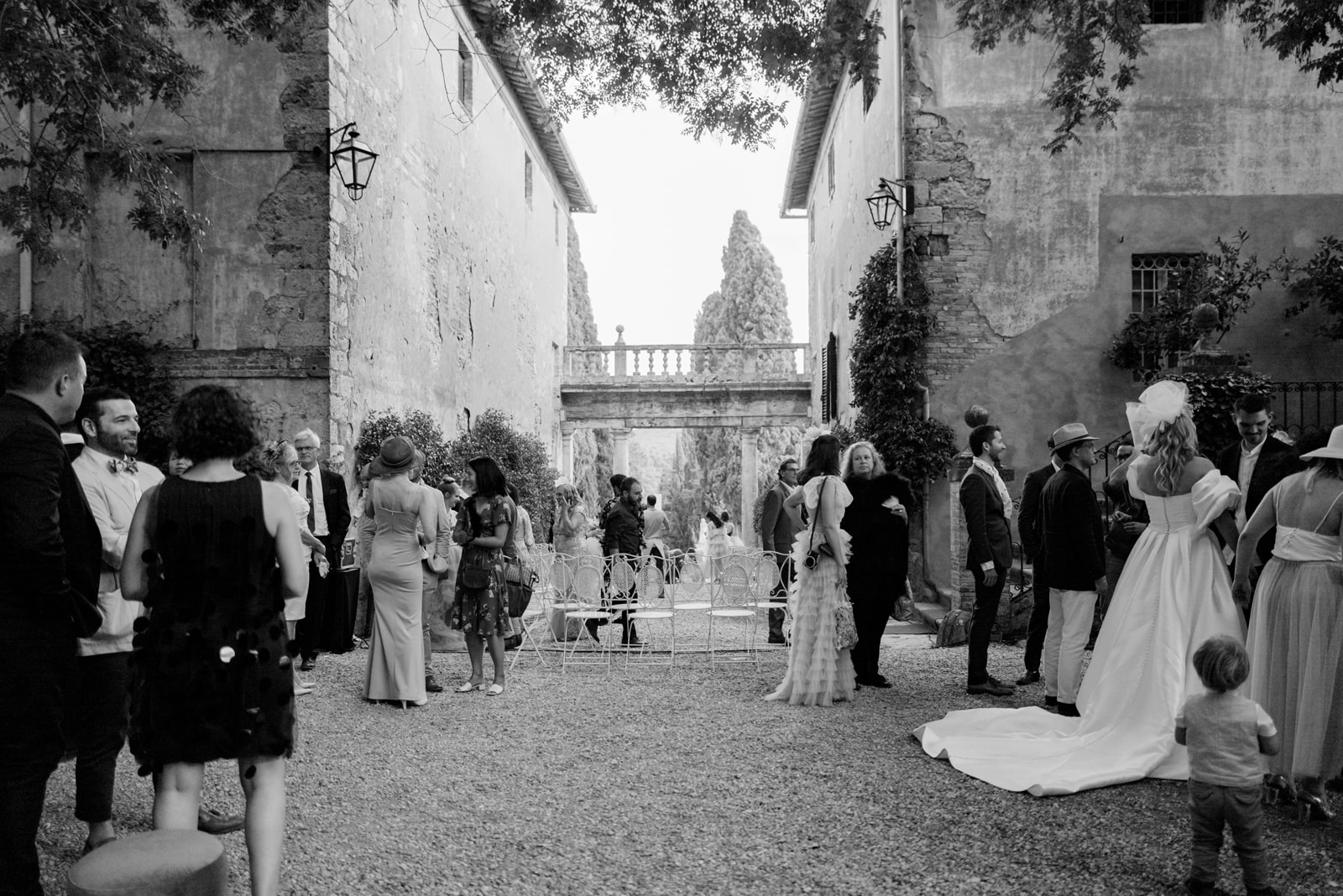 Wedding in Borgo Stomennano _ A colorful Wedding in Borgo Stomennano