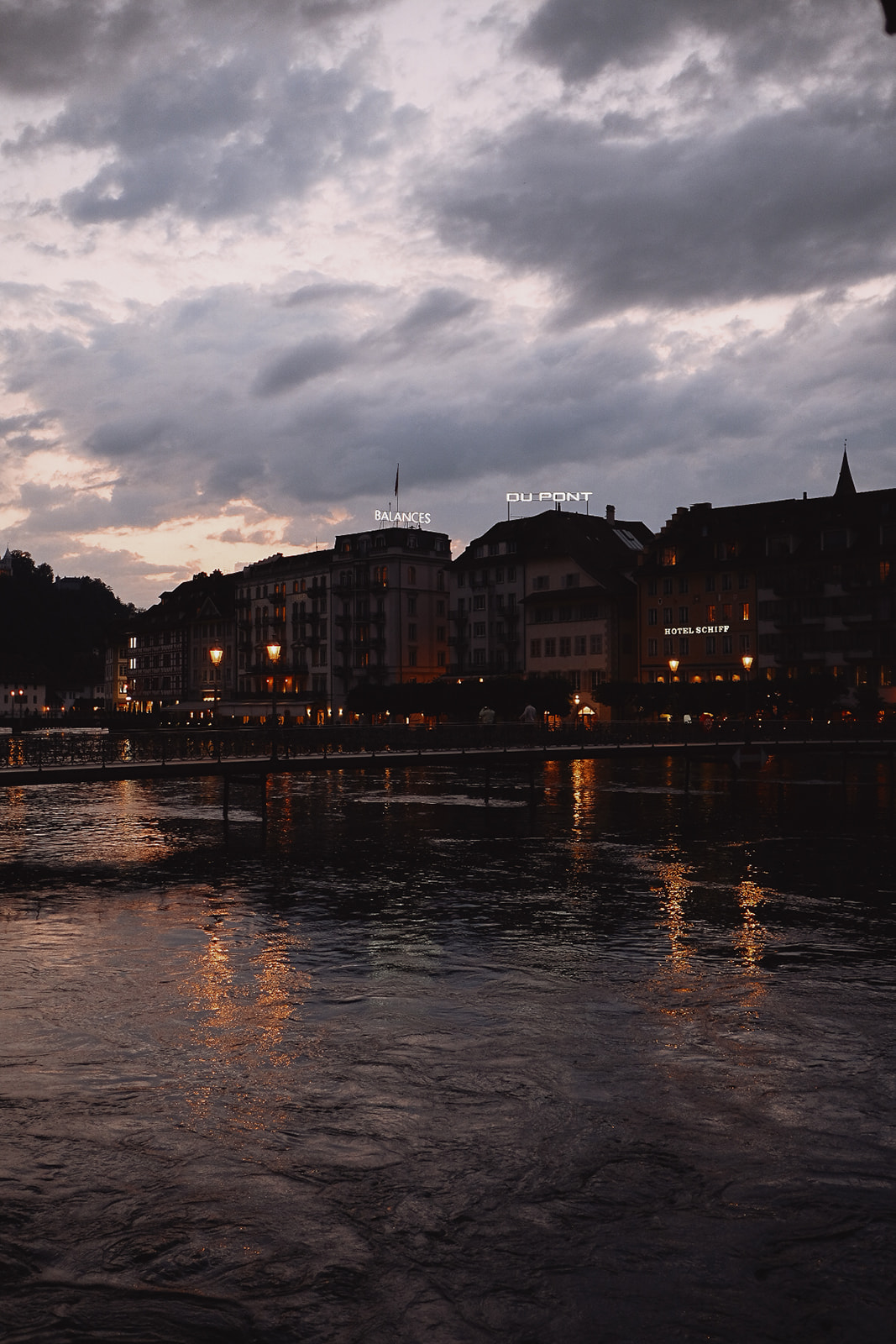 Lucerne Ville-de-lucerne-couleurs-nocturnes