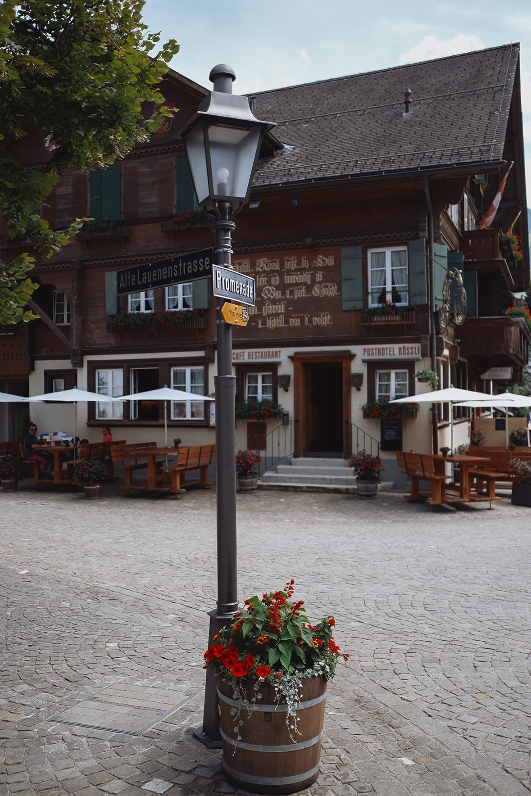 Gstaad rue-du-village-de-gstaad