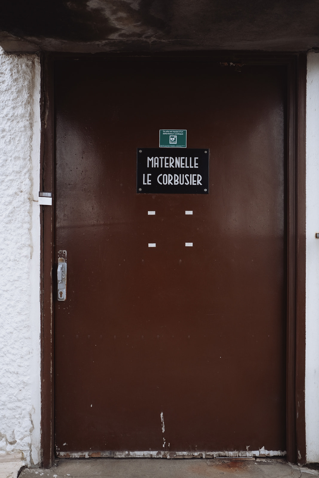 Maison Radieuse porte-maternelle-le-corbusier-maison-radieuse-reze