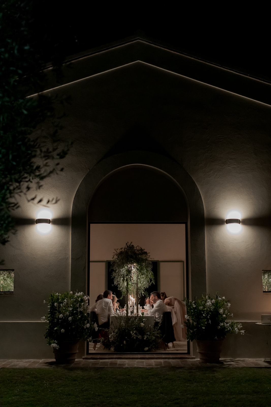 wedding in le Marche _ A Villa with a view: Refined and Romantic Wedding in Le Marche region
