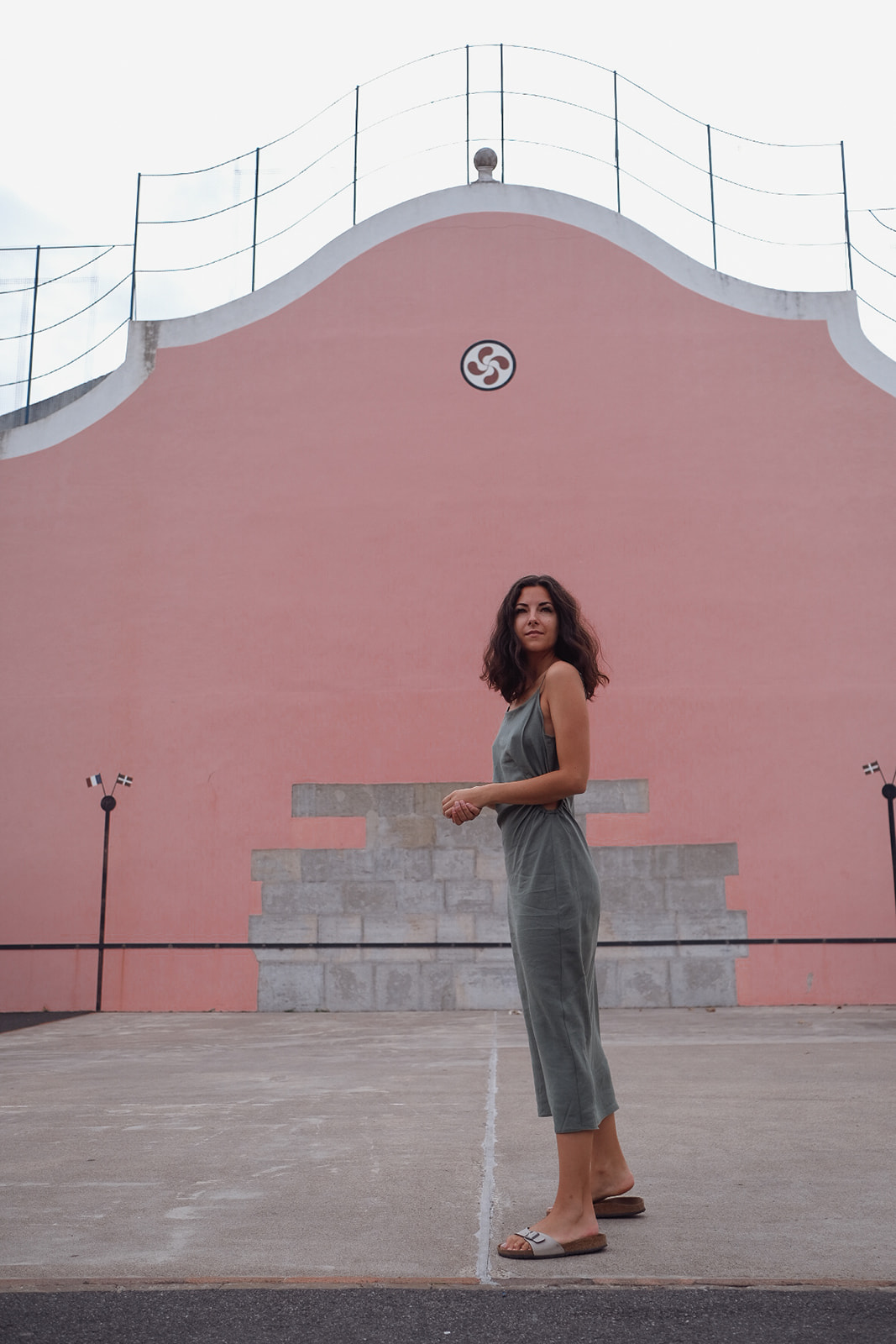 Arcangues Arcangues-fronton-pelote-basque-rose